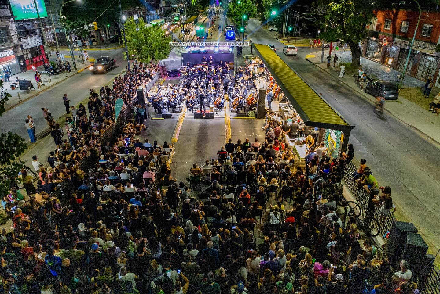 Florencio Varela por la celebración del Aniversario N° 135 con una gran velada multitudinaria del Concierto de la Orquesta Sinfónica Municipal