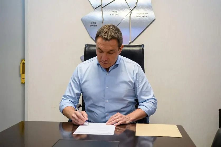 Andrés Watson revocó la concesión a la empresa de transporte público “Transportes San Juan Bautista S.A.”