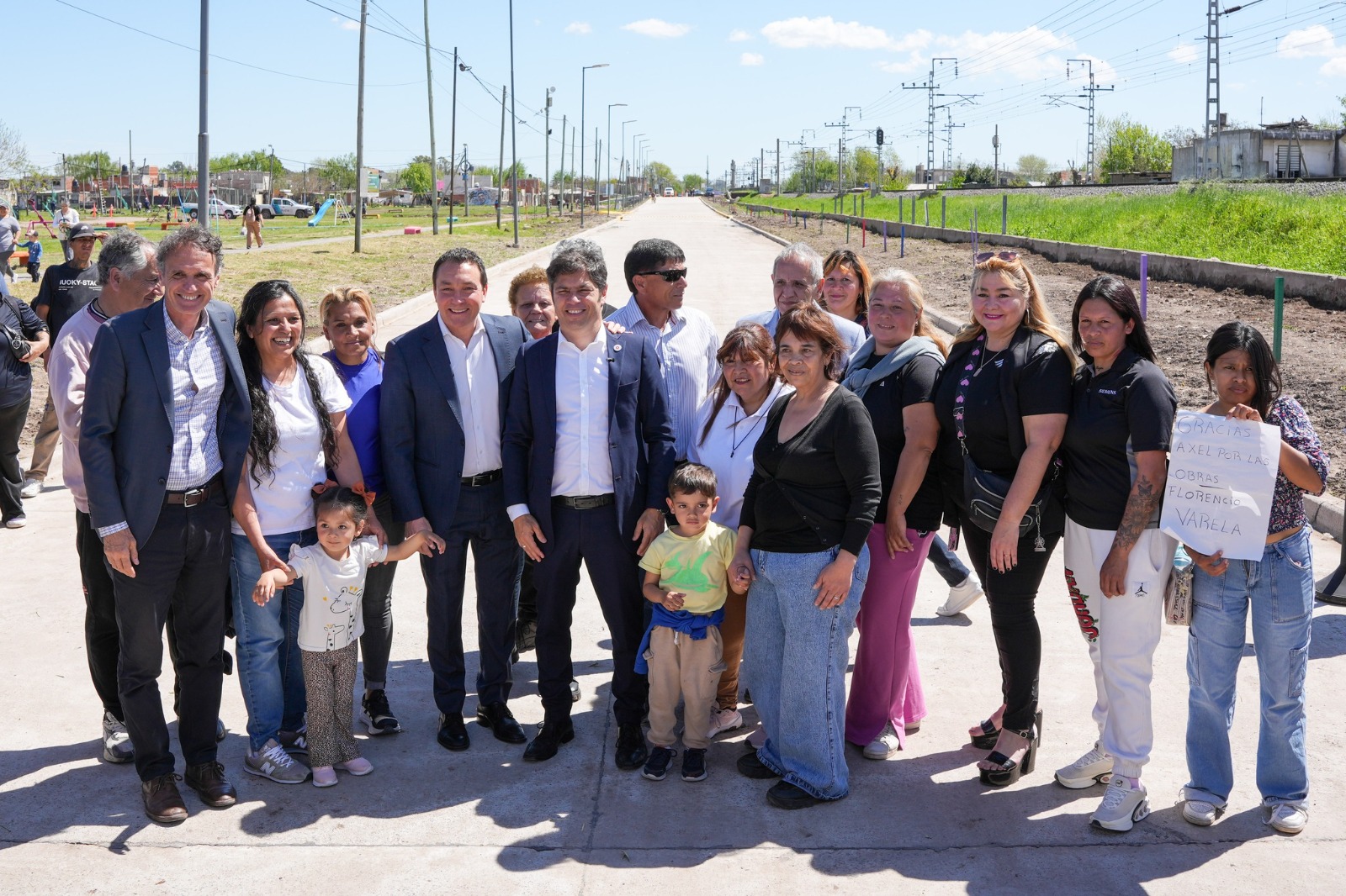 Andrés Watson y Axel Kicillof inauguraron nuevos asfaltos en Villa Argentina: Diagonal Los Tilos y calles complementarias