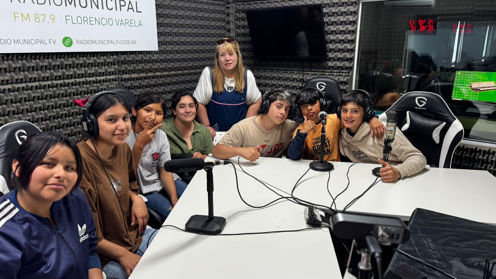 La radio en tu escuela: EES Nº57 - 2º1ª