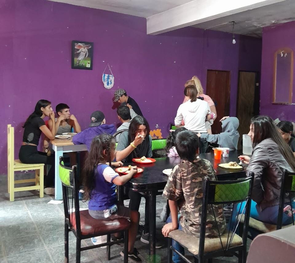 El Comedor “Caritas Felices” de Merlo cumple 10 años con una gran tarea solidaria