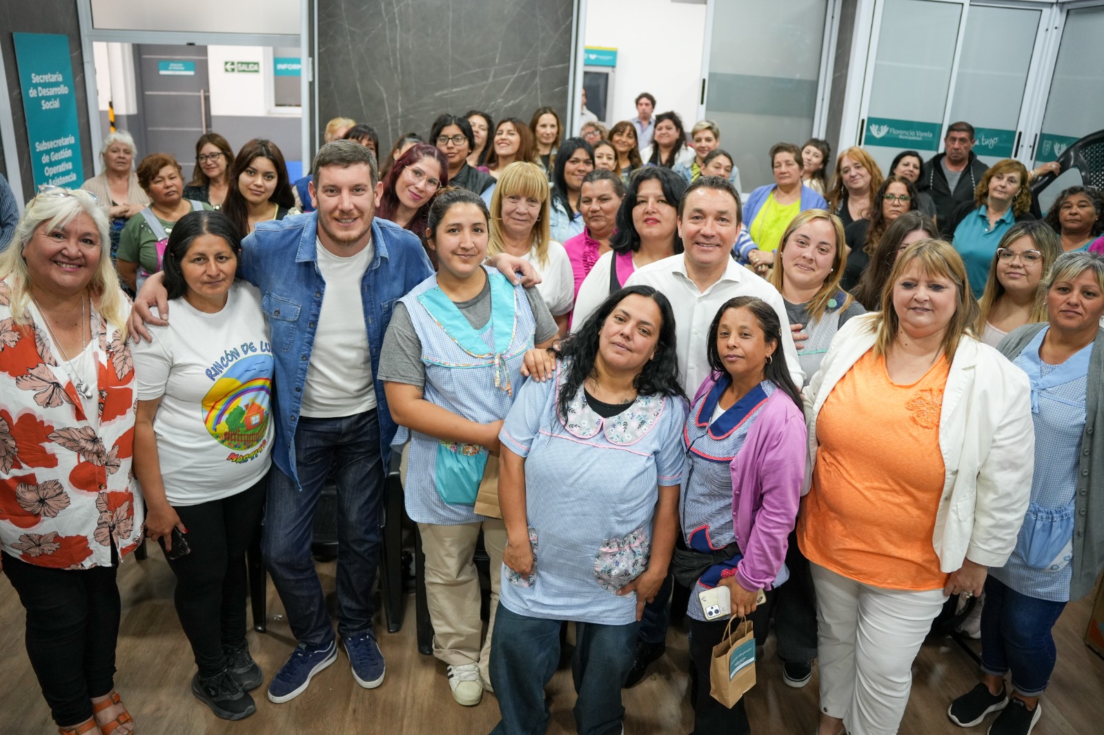 Andrés Watson entregó recursos a instituciones comunitarias y educativas descentralizadas