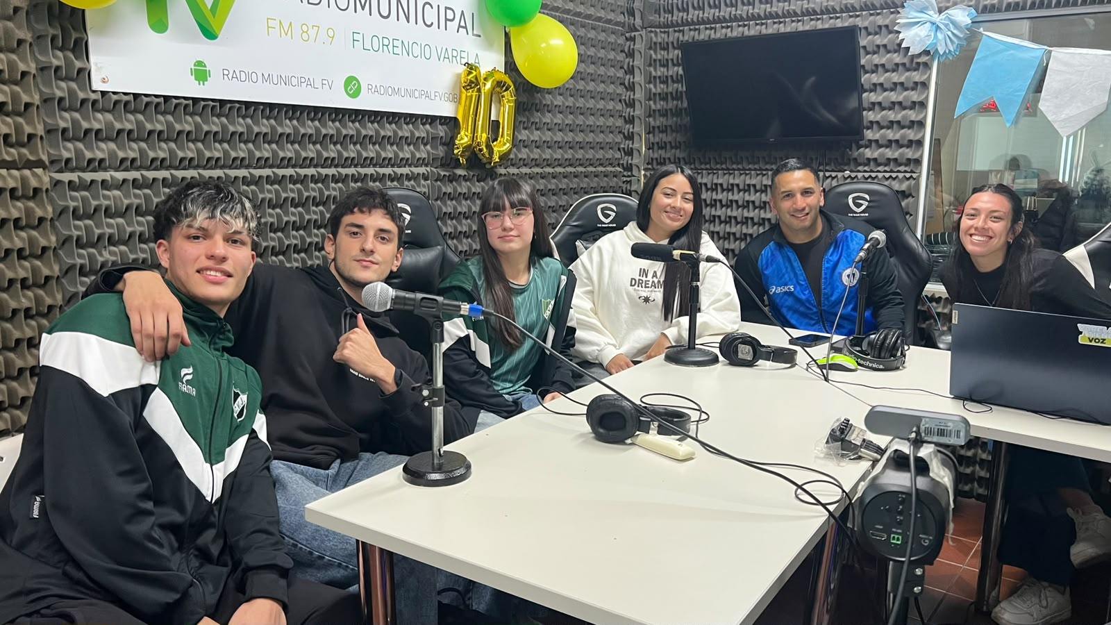 Juegos Bonaerenses 2026 | Varelenses clasificaron a la final de natación en Mar del Plata
