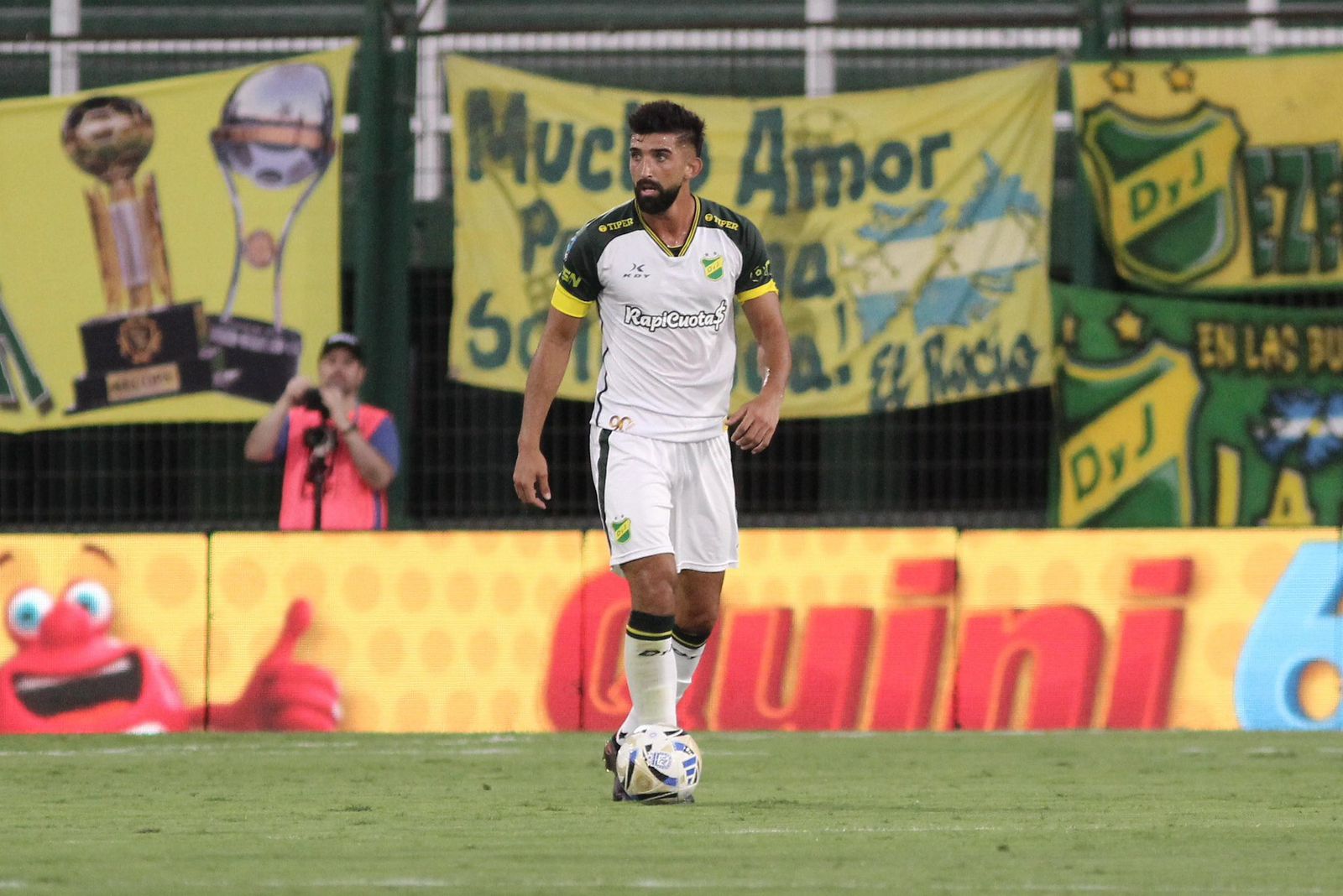 Defensa y Justicia empató con Estudiantes en el 1er partido del año en Varela