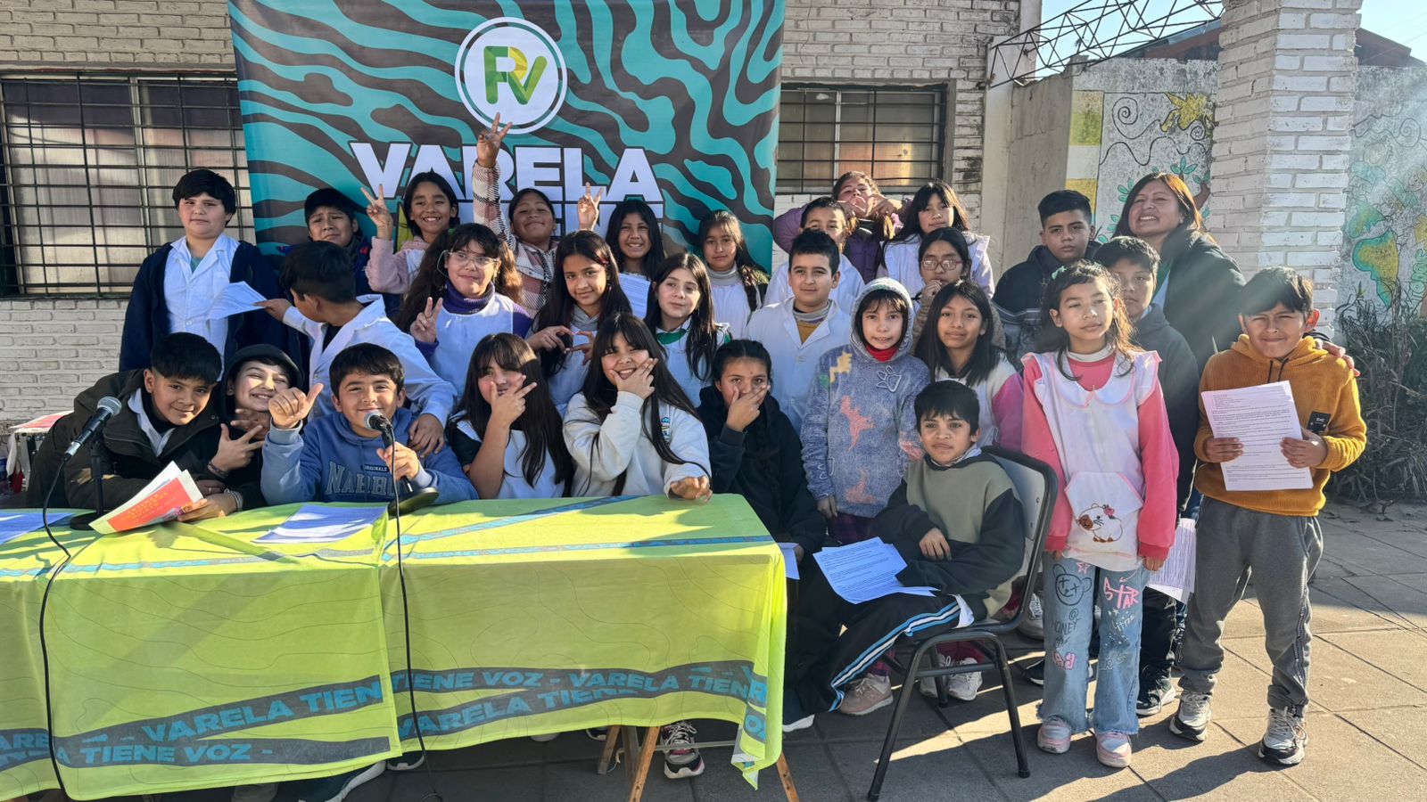 La radio en el patio I Escuela Primaria Nº56
