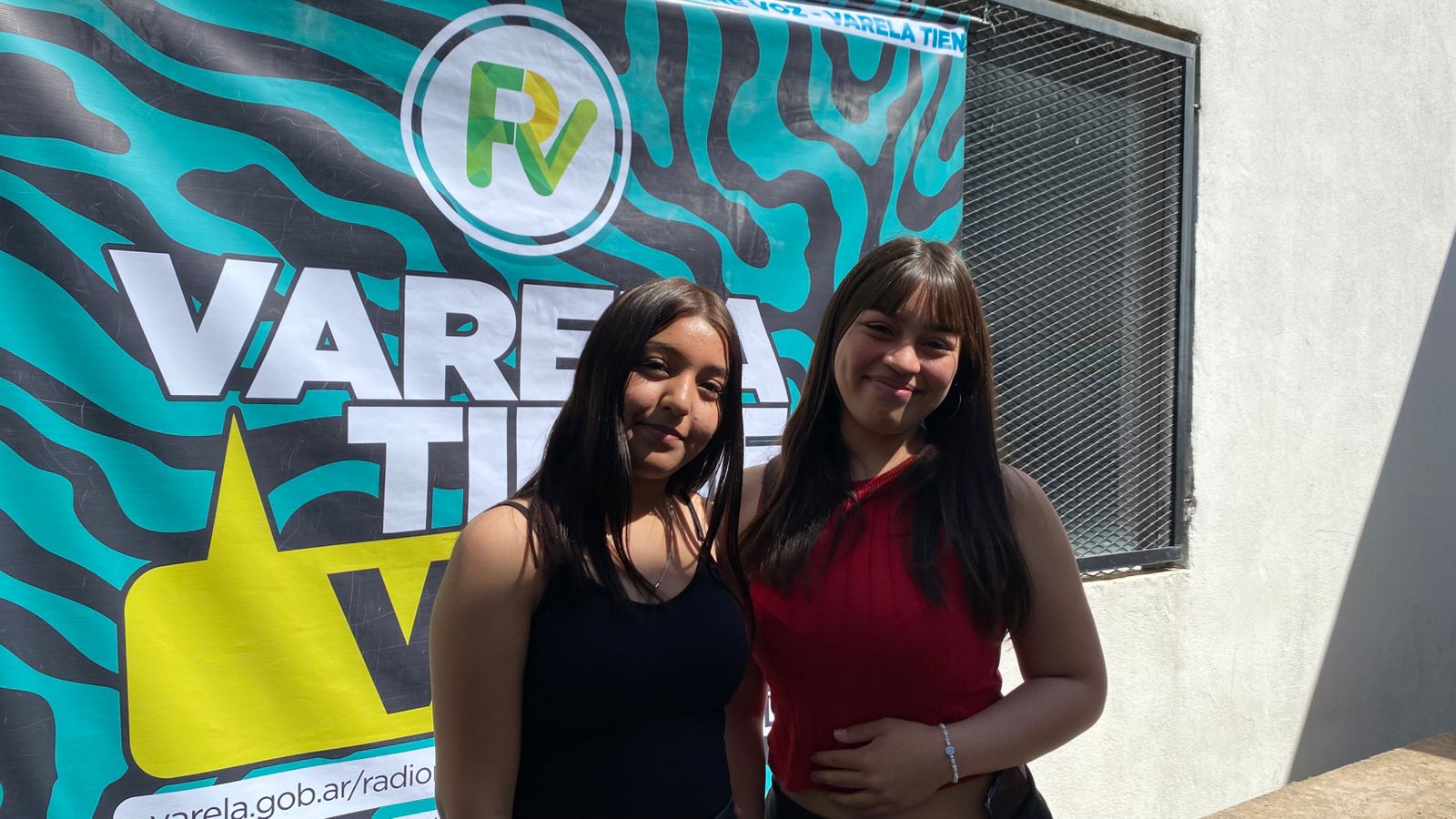 Candela y Luna de 5 to Año de la Escuela N 56 nos contaron su experiencia en el Congreso