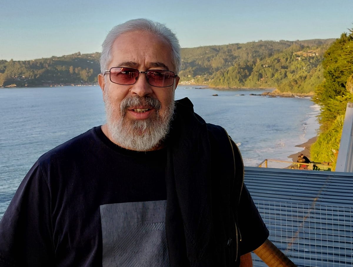 “La Cordillera nos necesita otra vez”: Cholila lucha contra el fuego y la Fundación Cruzada Patagónica resiste para salvar su escuela