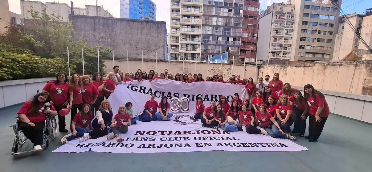 La coordinadora- delegación Córdoba- de “Noti Arjona: el Fans Club del Cantante Guatemalteco, nos contó anécdotas con el artista