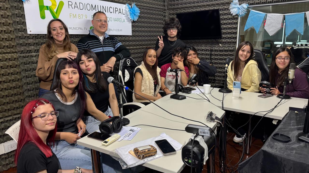 LA RADIO EN TU ESCUELA | Escuela Secundaria N°1 Silvio Dessy
