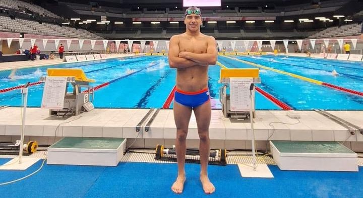 El nadador varelenses, Sebastián Galleguillo, compitió en las Sordolimpiadas de Tokio 2025