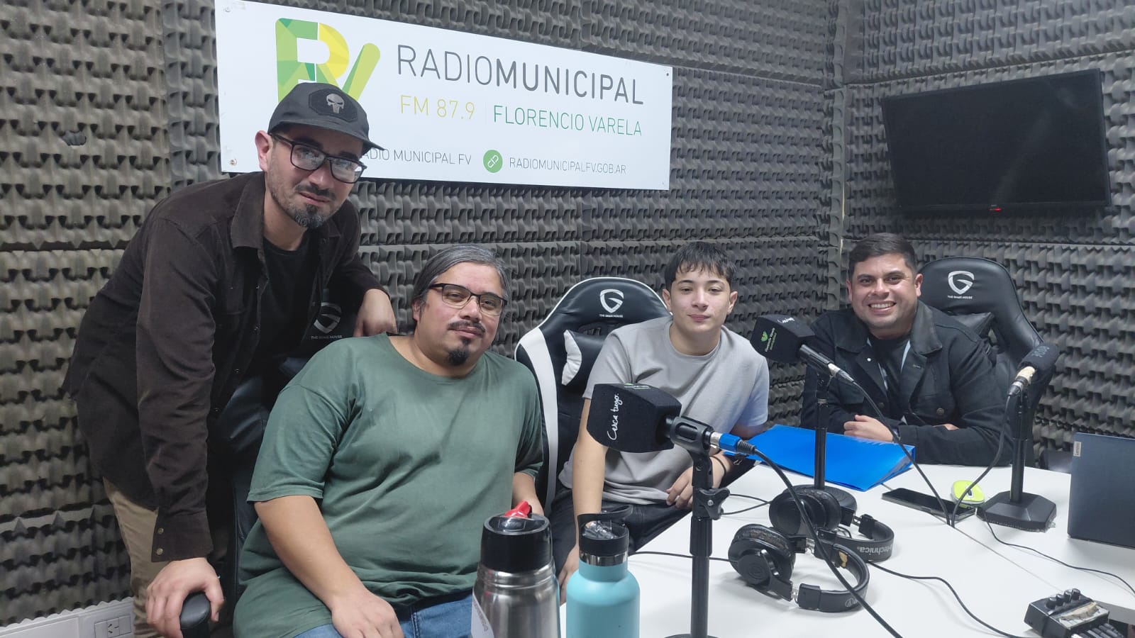 Valentín Benavidez pasó por la Radio Municipal: "Cantar Pasional fue cumplir un sueño"