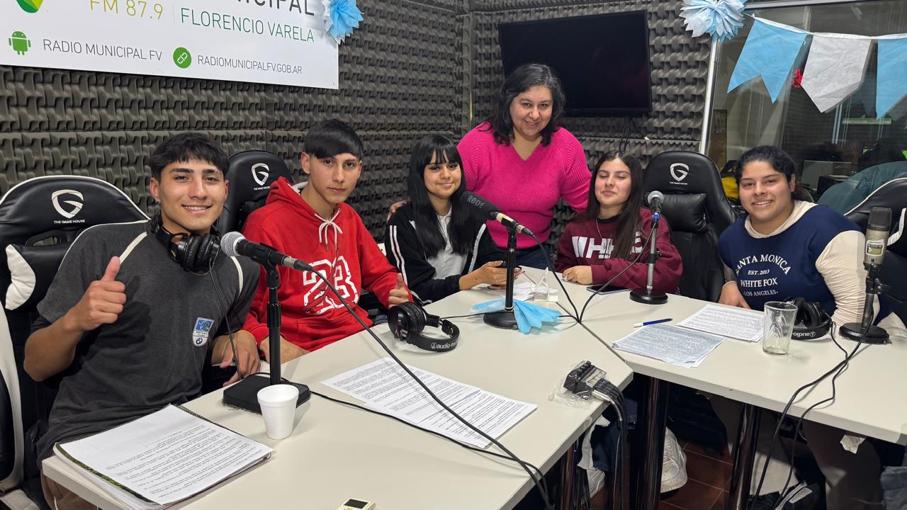 LA RADIO EN TU ESCUELA | E.E.S N°45
