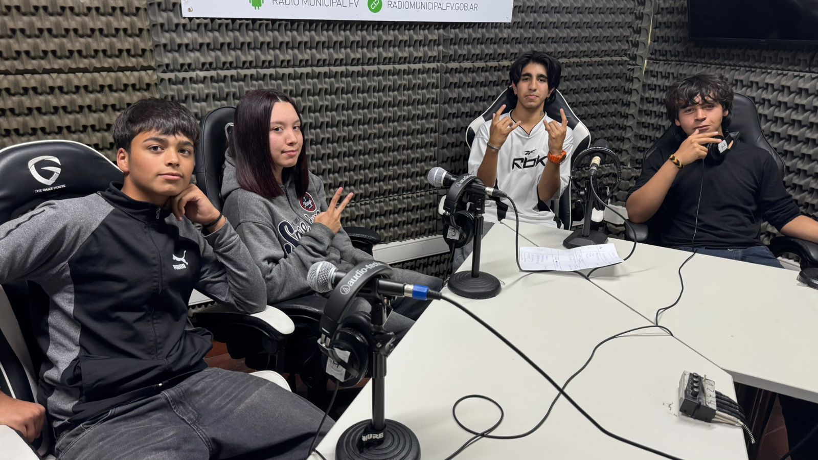 La radio en tu escuela: EES N°44