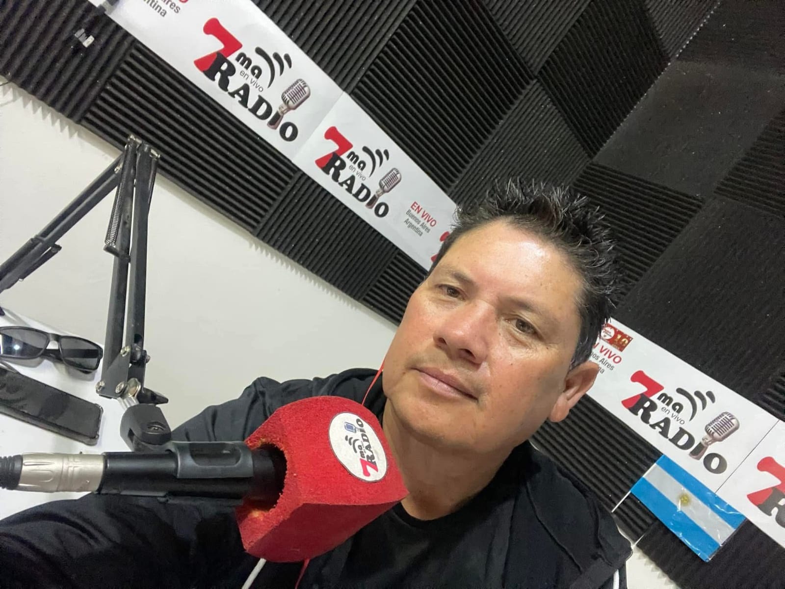 Marcelo Alarcón en "Magazine Cerca Tuyo": "La esencia del periodismo sigue siendo la honestidad y estar en la calle"