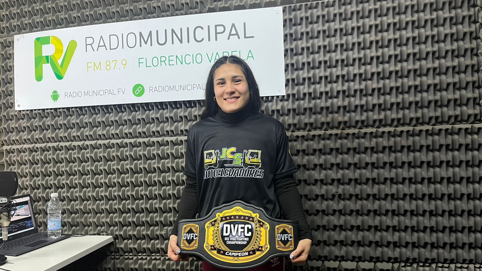 La deportista varelense Paola Garay ganó en LATAMM MMA